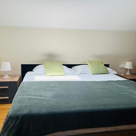 Lux Studio And Apartment Catánia Buitenkant foto